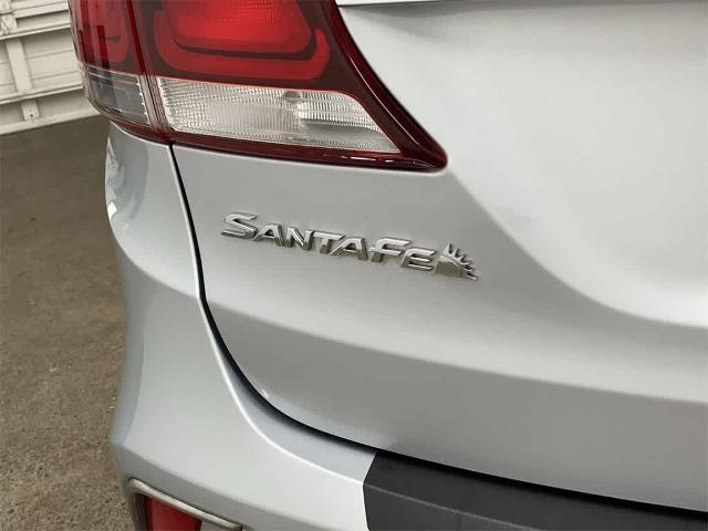 2017 Hyundai Santa Fe Vehicle Photo in PORTLAND, OR 97225-3518