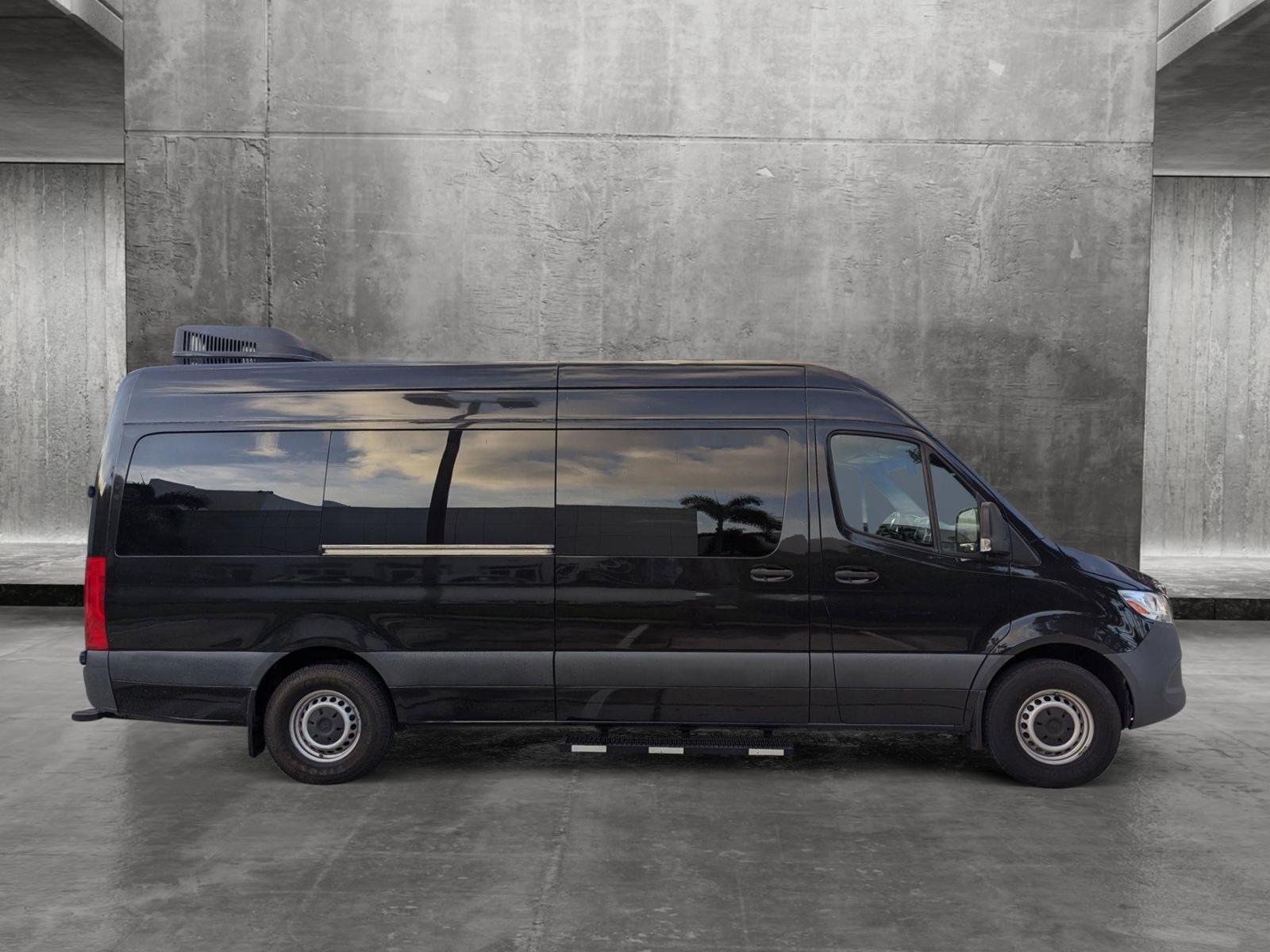 2019 Mercedes-Benz Sprinter Cargo Van Vehicle Photo in Coconut Creek, FL 33073