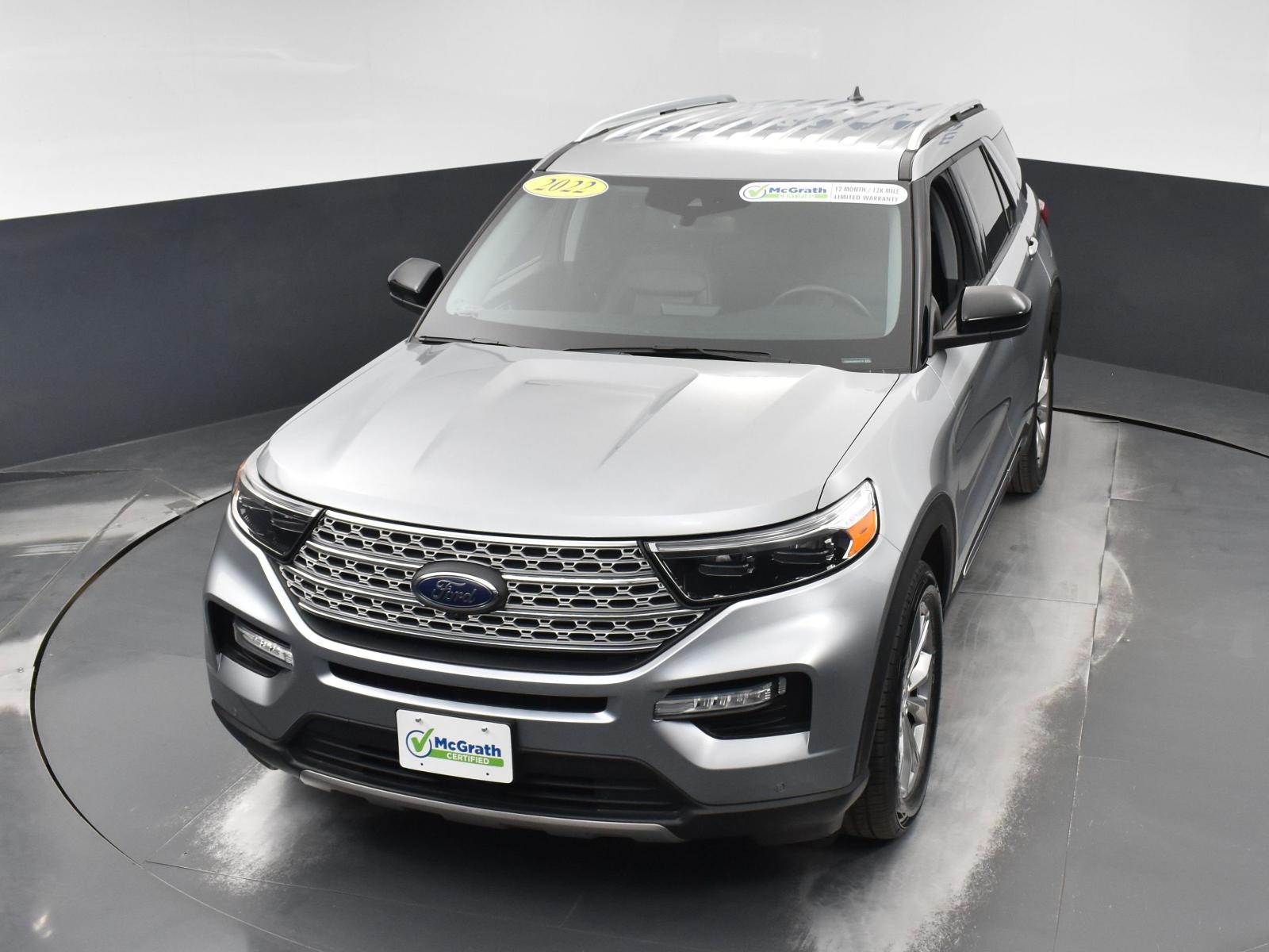 2022 Ford Explorer Vehicle Photo in Marion, IA 52302