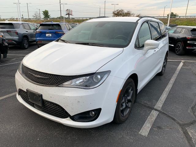 2020 Chrysler Pacifica Vehicle Photo in APPLETON, WI 54914-4656