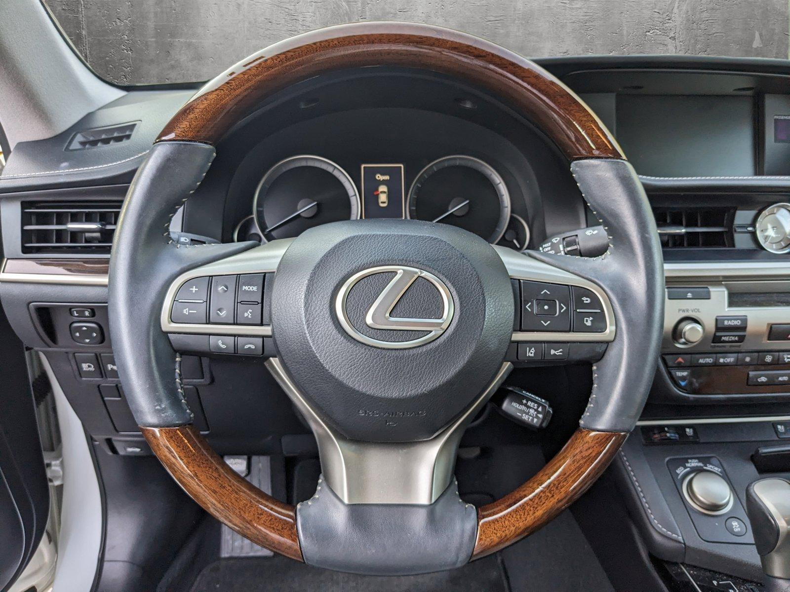 2017 Lexus ES 350 Vehicle Photo in Tampa, FL 33614