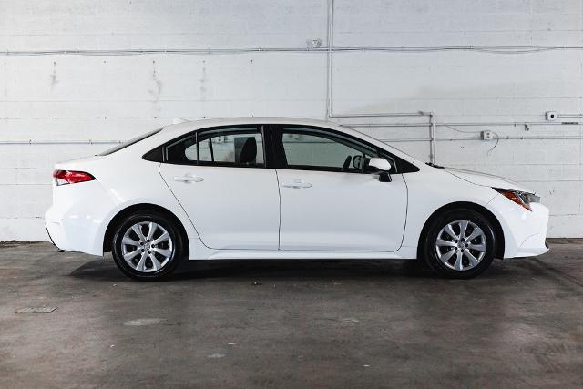 2021 Toyota Corolla Vehicle Photo in Tigard, OR 97223