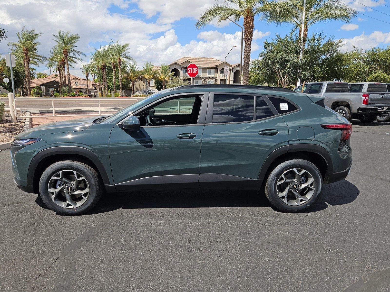 2025 Chevrolet Trax Vehicle Photo in GILBERT, AZ 85297-0446