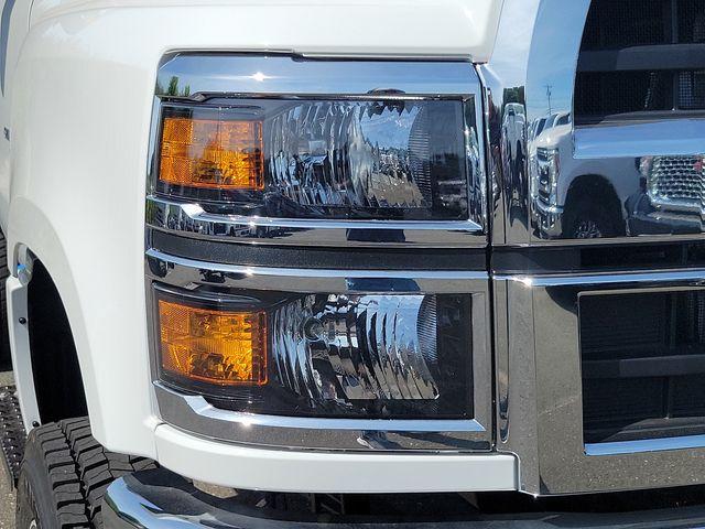 2023 Chevrolet Silverado 5500 HD Vehicle Photo in DANBURY, CT 06810-5034