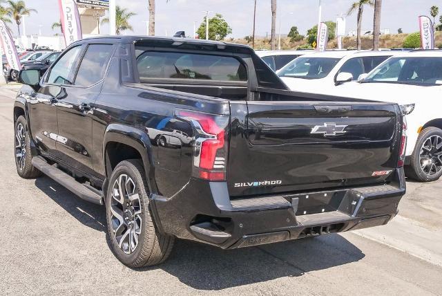 2024 Chevrolet Silverado EV Vehicle Photo in VENTURA, CA 93003-8585