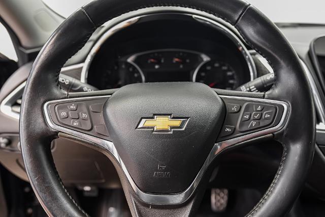 2017 Chevrolet Malibu Vehicle Photo in Akron, OH 44312