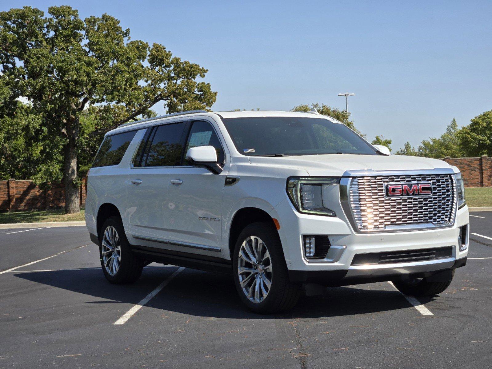 2024 GMC Yukon XL Vehicle Photo in DALLAS, TX 75209-3016