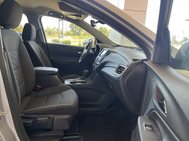 2020 Chevrolet Equinox Vehicle Photo in MANHATTAN, KS 66502-5036