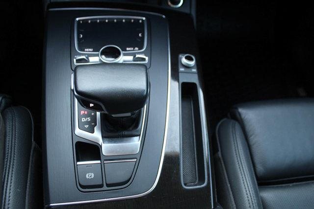 2019 Audi Q5 Vehicle Photo in HOUSTON, TX 77090