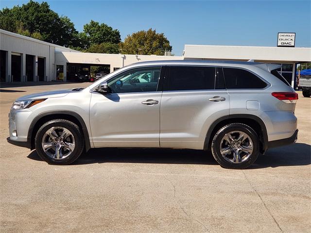 2019 Toyota Highlander Vehicle Photo in GAINESVILLE, TX 76240-2013