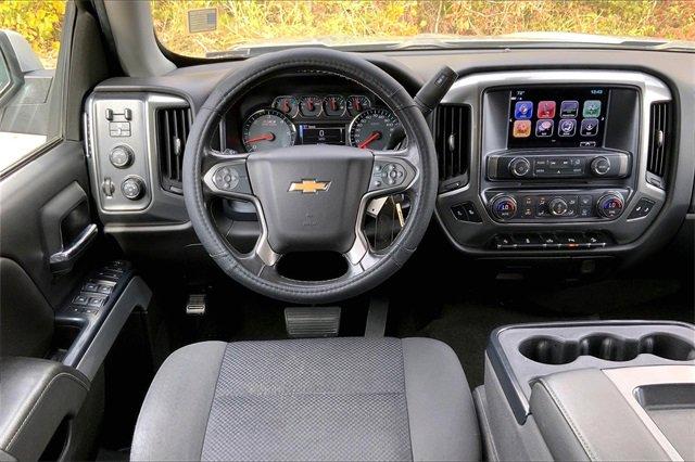 2017 Chevrolet Silverado 1500 Vehicle Photo in KANSAS CITY, MO 64114-4502