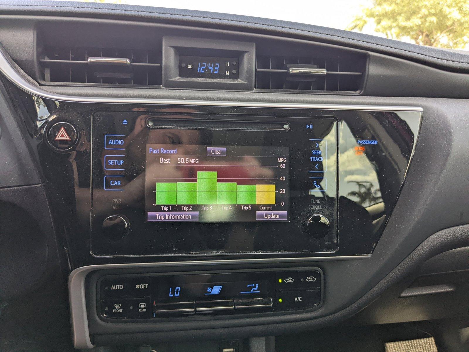 2019 Toyota Corolla Vehicle Photo in Davie, FL 33331