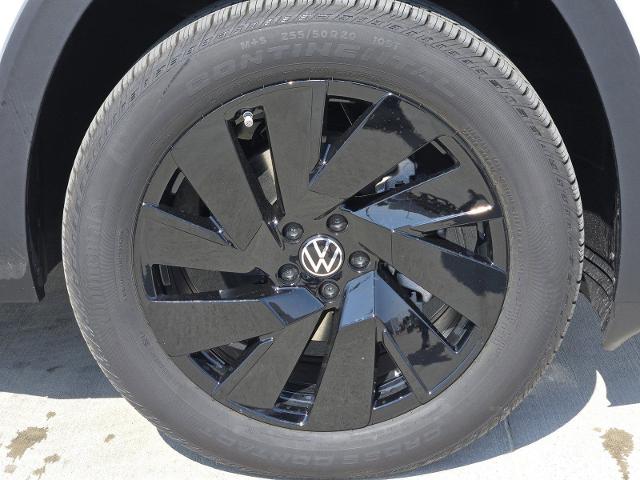 2025 Volkswagen Atlas Cross Sport Vehicle Photo in WEATHERFORD, TX 76087