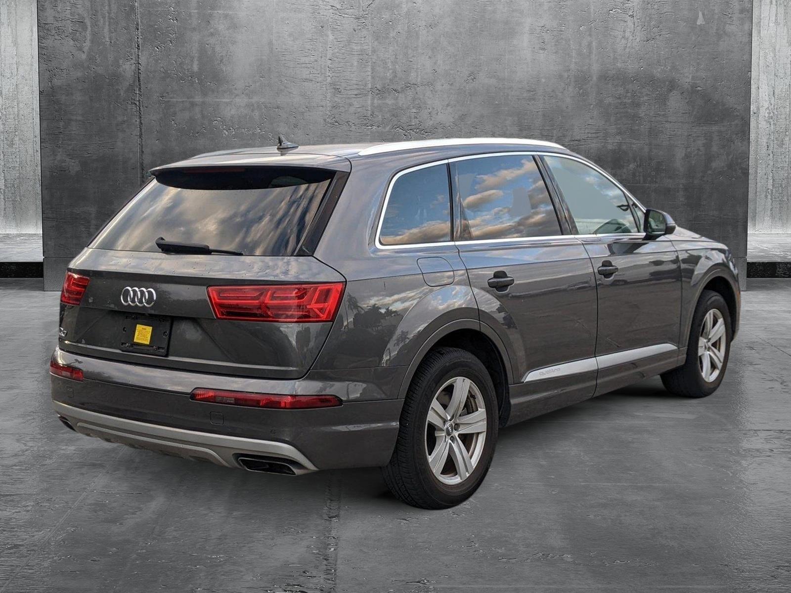 2019 Audi Q7 Vehicle Photo in PEMBROKE PINES, FL 33024-6534