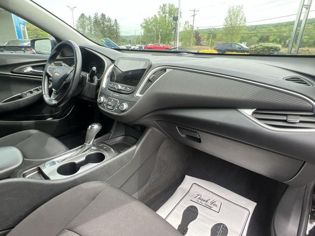 2020 Chevrolet Malibu Vehicle Photo in BOSTON, NY 14025-9684