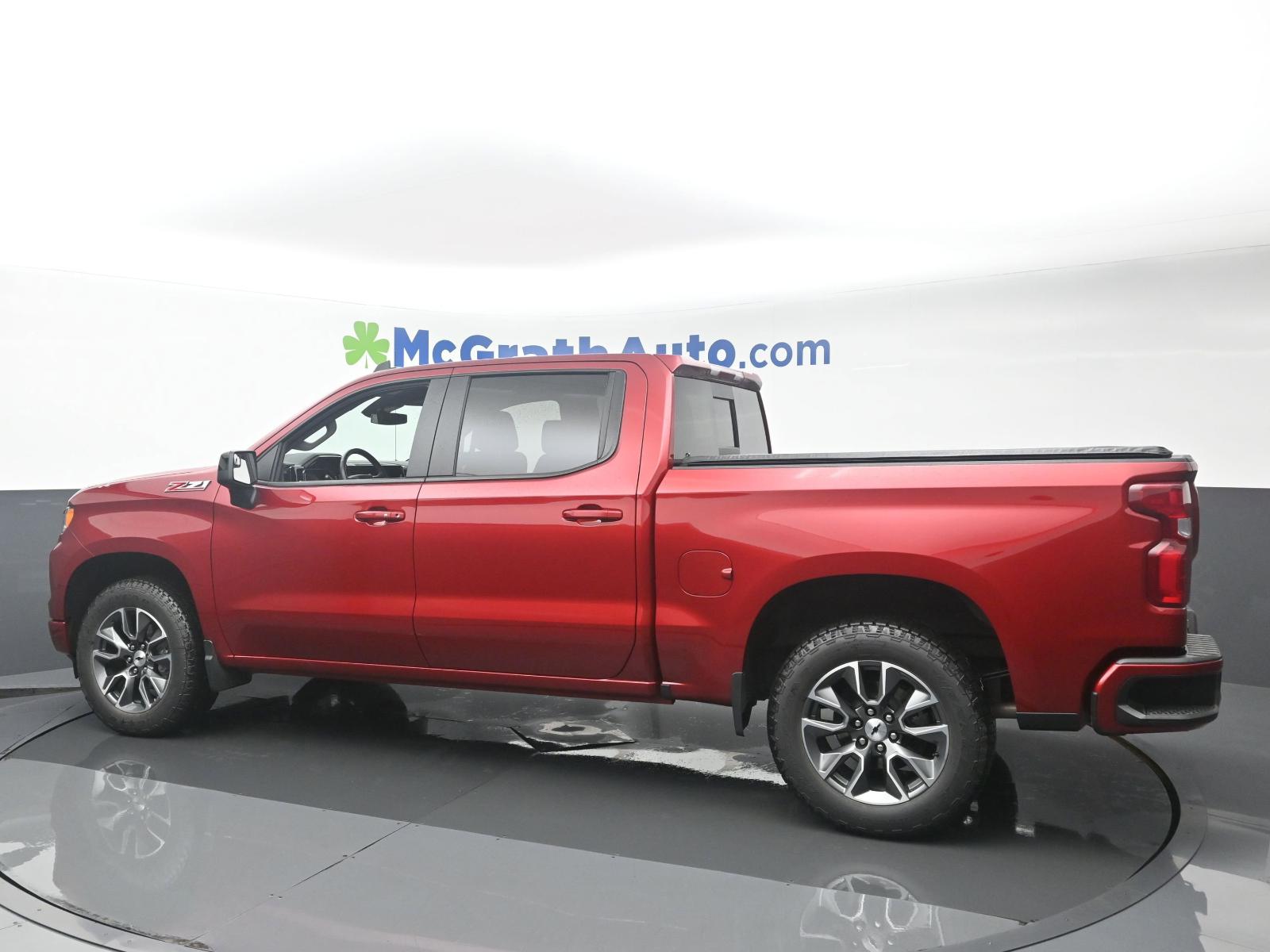 2024 Chevrolet Silverado 1500 Vehicle Photo in Cedar Rapids, IA 52402