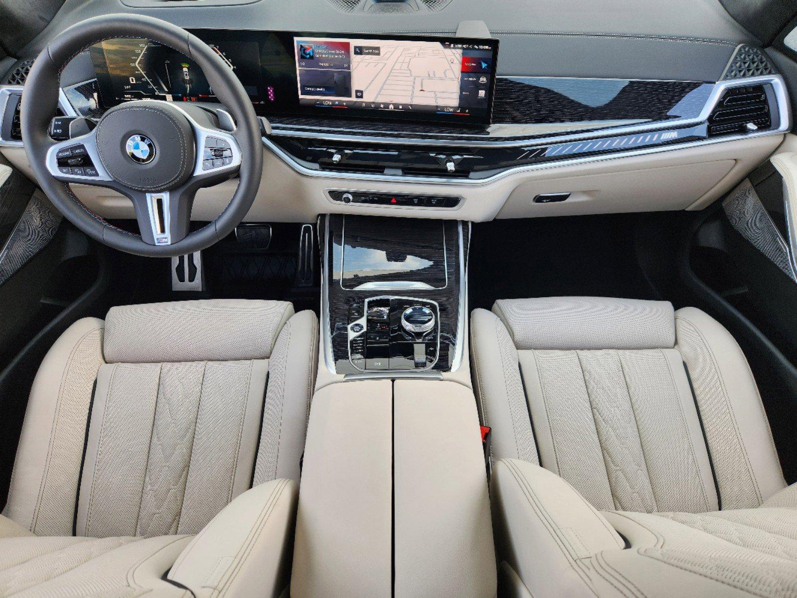 2025 BMW X7 M60i Vehicle Photo in PLANO, TX 75024