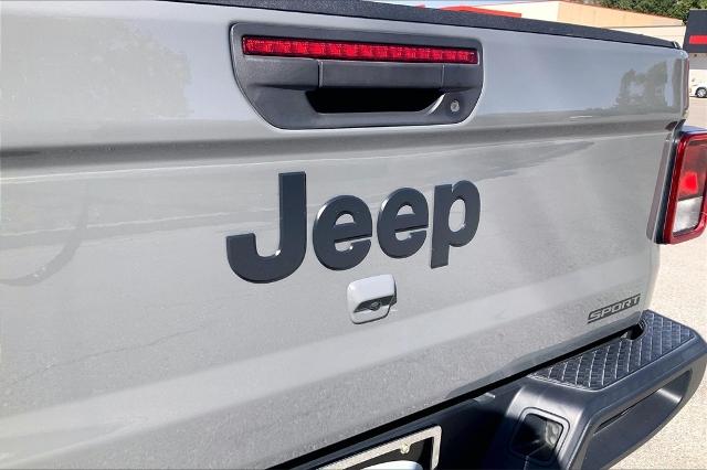 2021 Jeep Gladiator Vehicle Photo in Kansas City, MO 64114