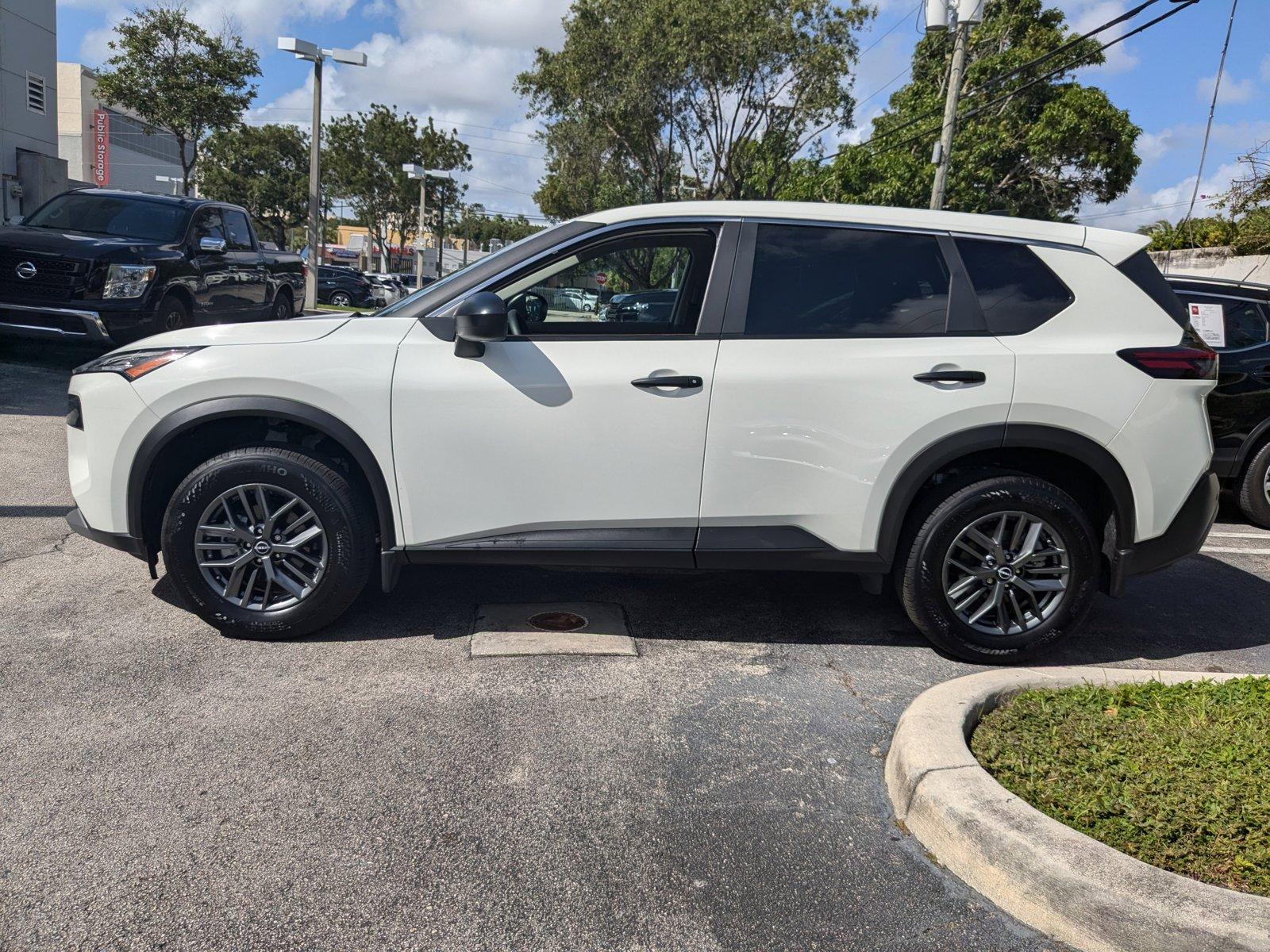 2023 Nissan Rogue Vehicle Photo in Miami, FL 33135