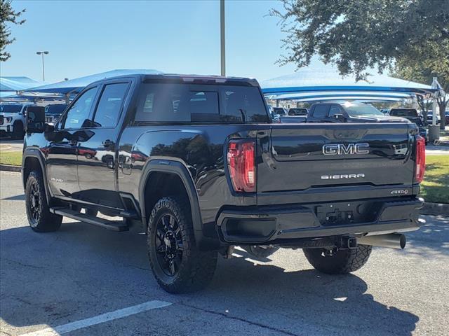 2022 GMC Sierra 2500 HD Vehicle Photo in DENTON, TX 76210-9321