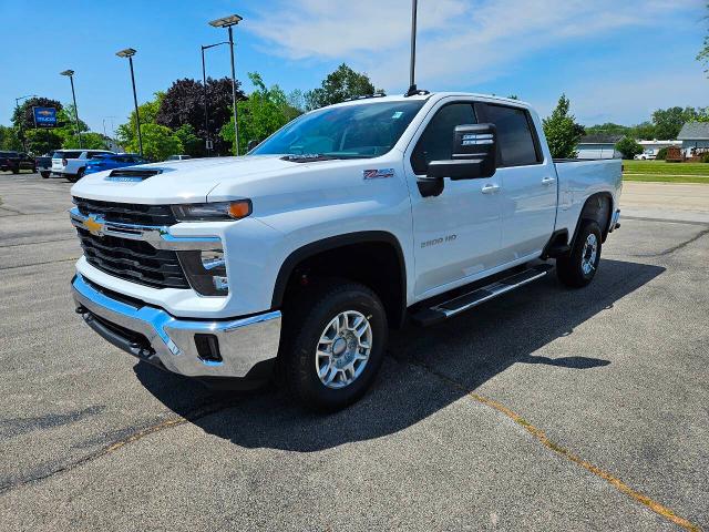 2024 Chevrolet Silverado 2500 HD Vehicle Photo in TWO RIVERS, WI 54241-1823