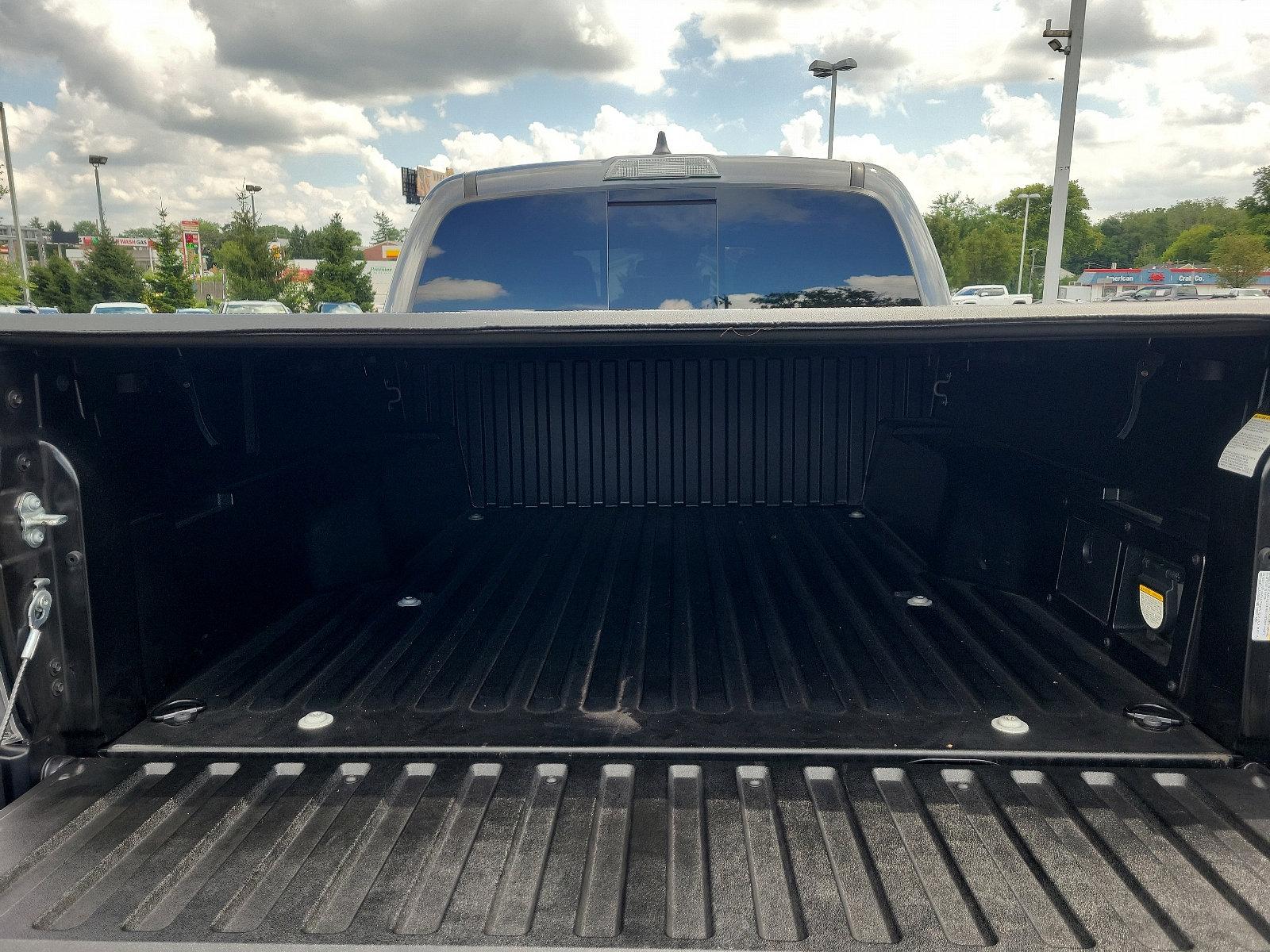 2022 Toyota Tacoma 4WD Vehicle Photo in Trevose, PA 19053