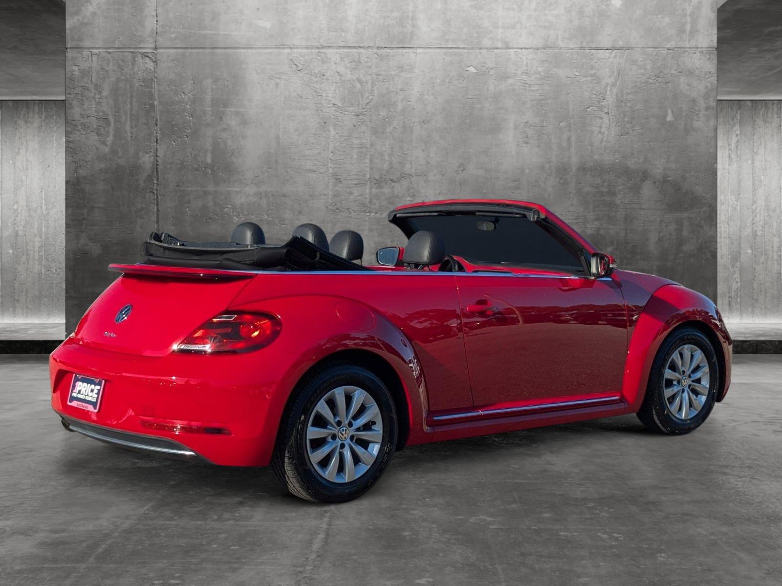 2019 Volkswagen Beetle Convertible Vehicle Photo in St. Petersburg, FL 33713