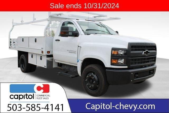 2023 Chevrolet Silverado 4500 Medium Duty Chassis Cab Vehicle Photo in Salem, OR 97301