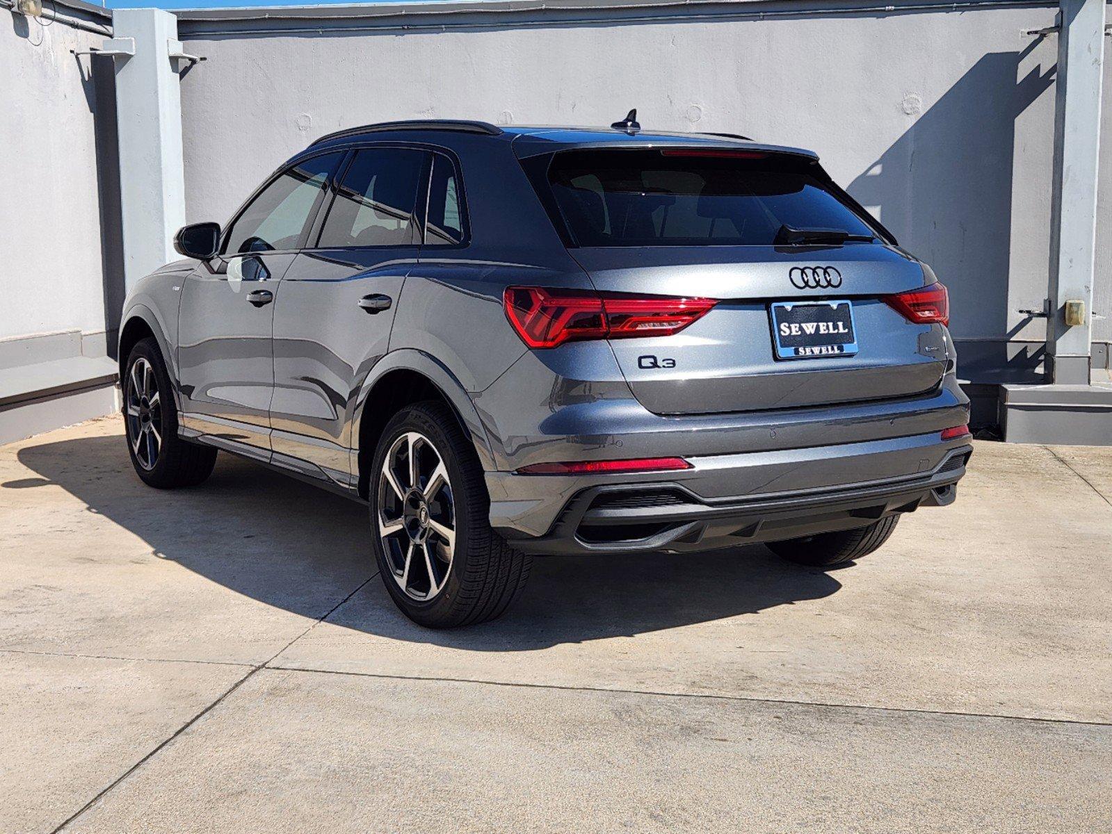 2025 Audi Q3 Vehicle Photo in SUGAR LAND, TX 77478