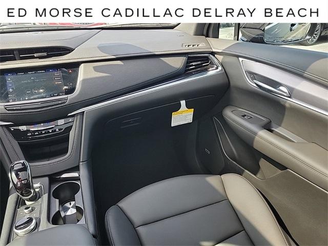 2024 Cadillac XT6 Vehicle Photo in DELRAY BEACH, FL 33483-3294