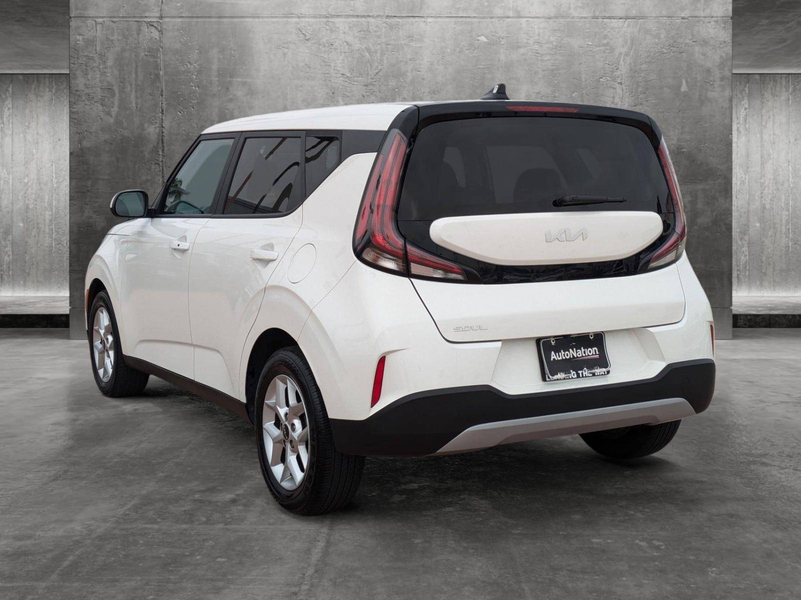 2023 Kia Soul Vehicle Photo in Tustin, CA 92782