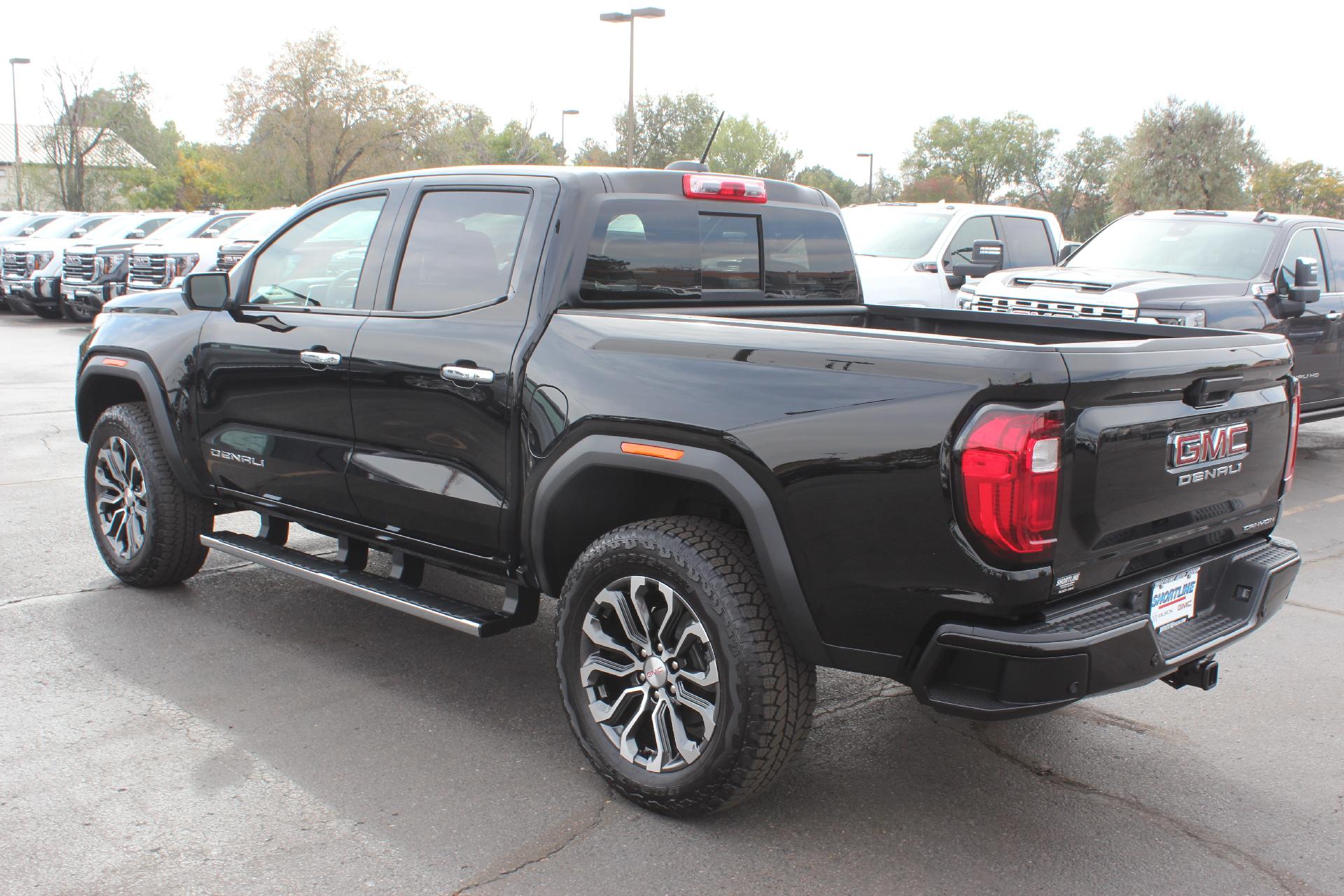 2024 GMC Canyon Vehicle Photo in AURORA, CO 80012-4011