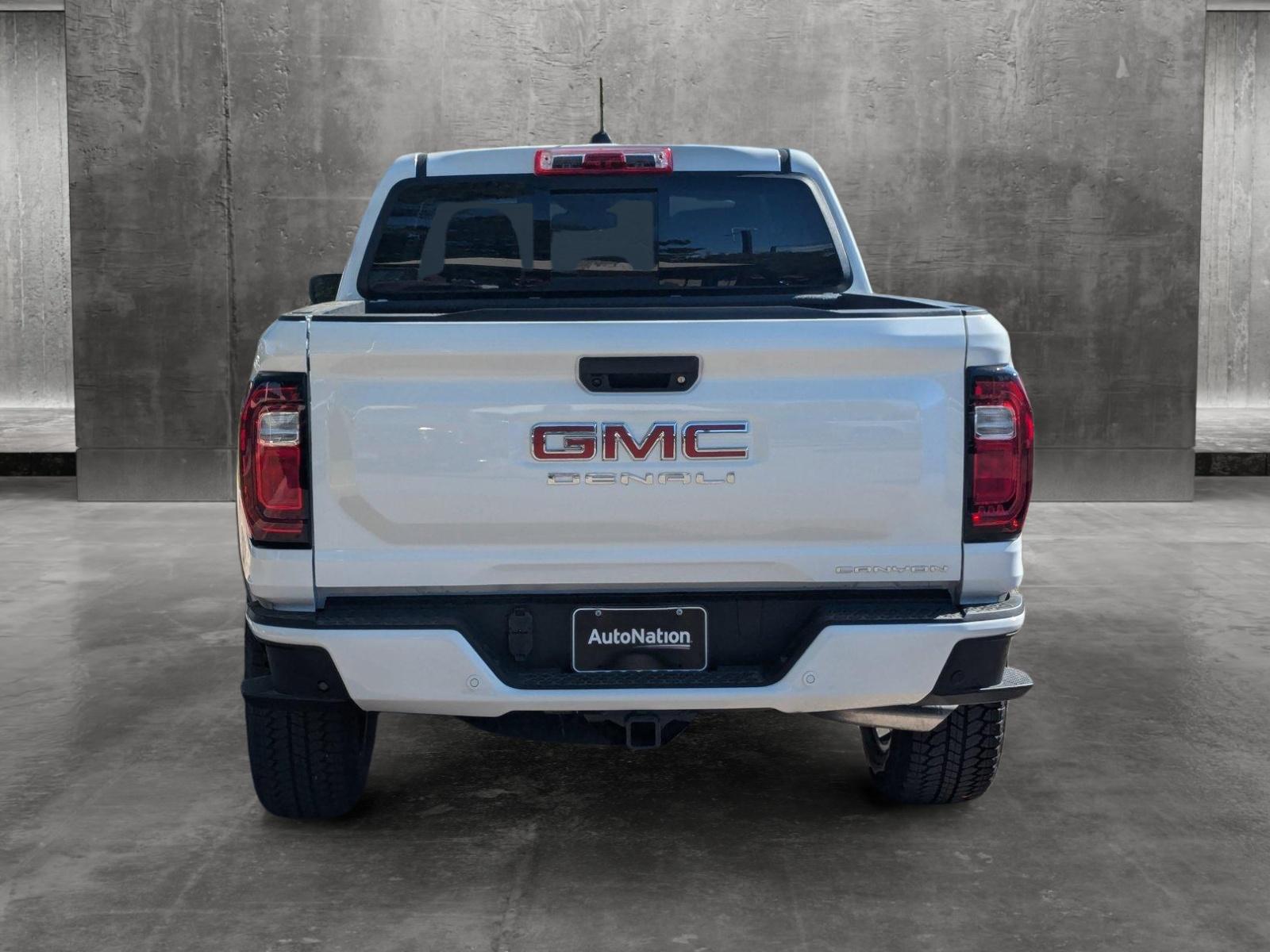 2024 GMC Canyon Vehicle Photo in LONE TREE, CO 80124-2750