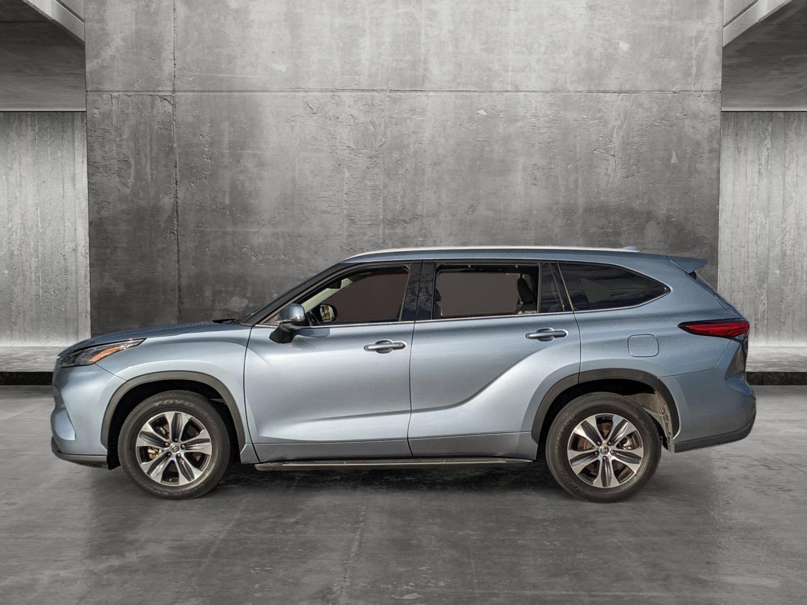 2022 Toyota Highlander Vehicle Photo in Davie, FL 33331