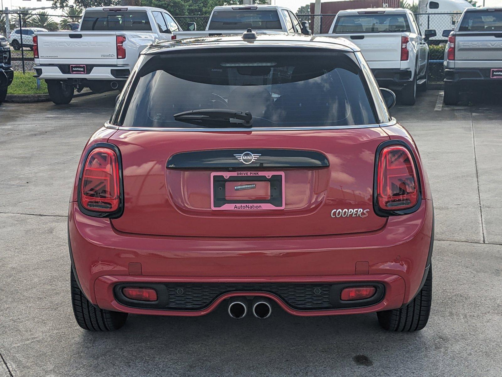 2019 MINI Hardtop 4 Door Vehicle Photo in MIAMI, FL 33172-3015