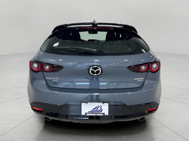 2022 Mazda3 Hatchback Vehicle Photo in Green Bay, WI 54304