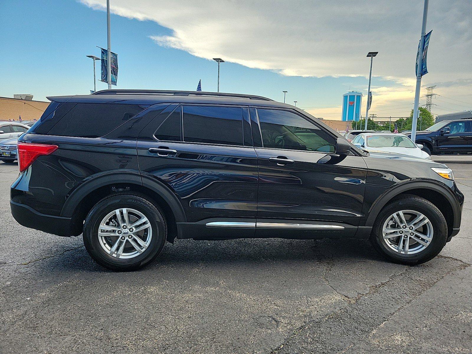 2022 Ford Explorer Vehicle Photo in Plainfield, IL 60586