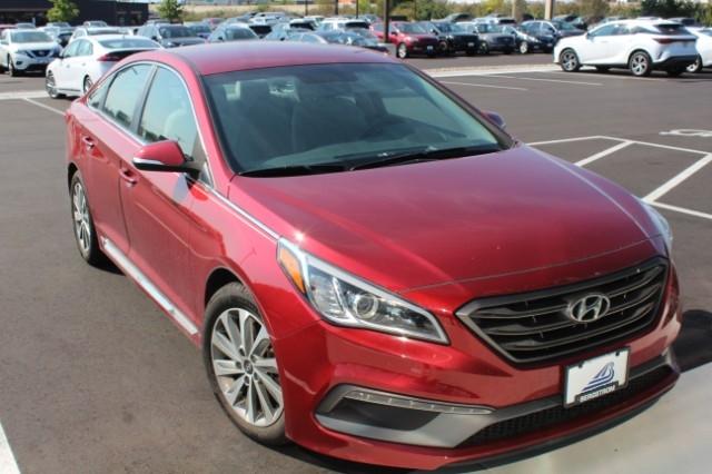 2015 Hyundai SONATA Vehicle Photo in Green Bay, WI 54304