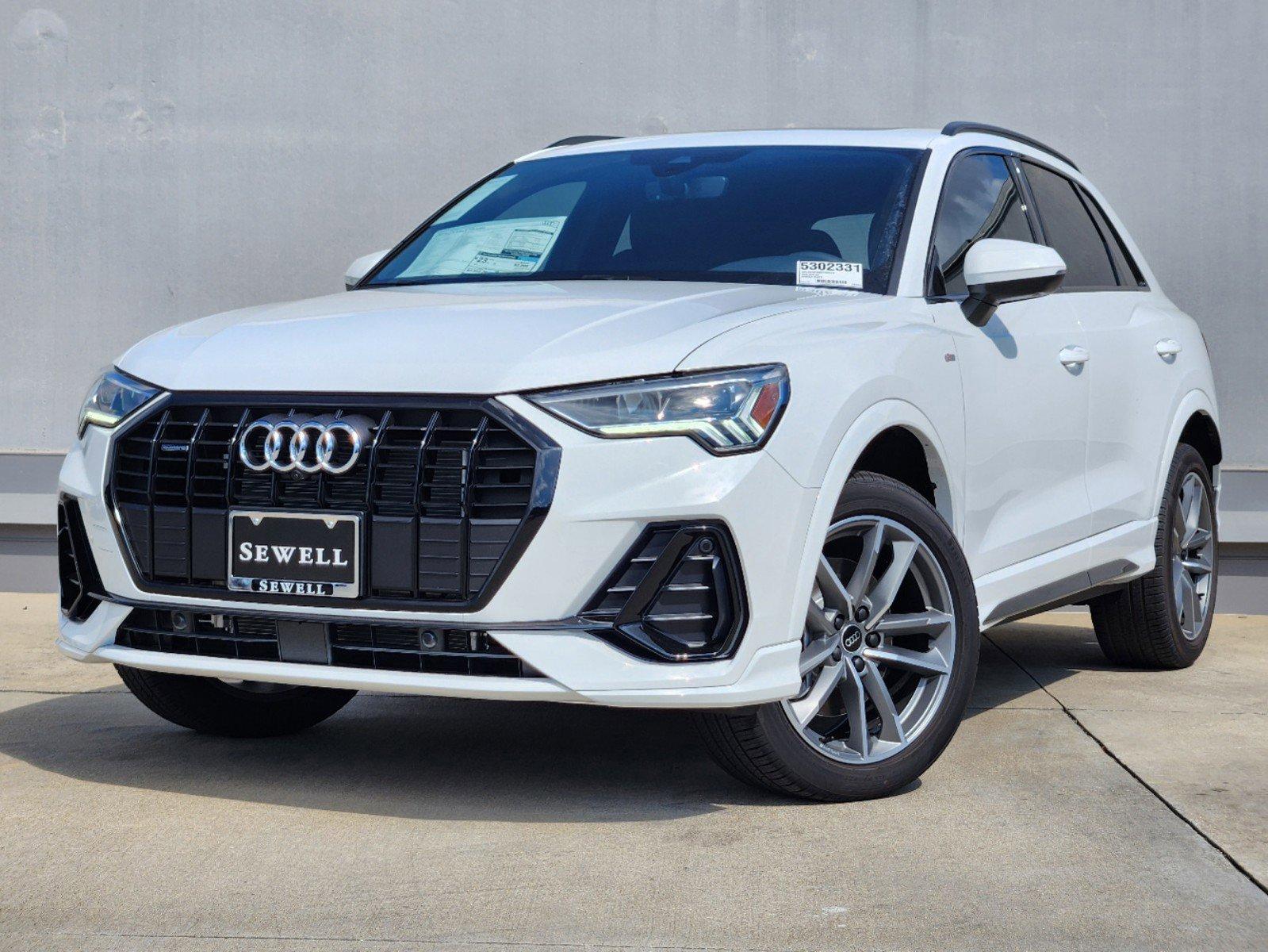 2024 Audi Q3 Vehicle Photo in SUGAR LAND, TX 77478