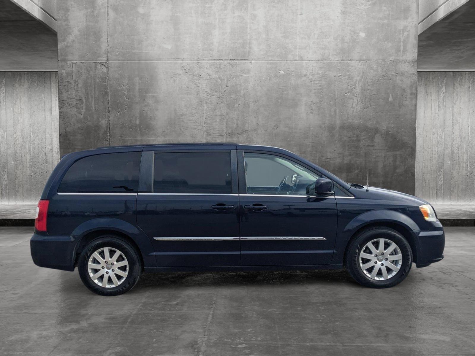 2015 Chrysler Town & Country Vehicle Photo in MIAMI, FL 33134-2699