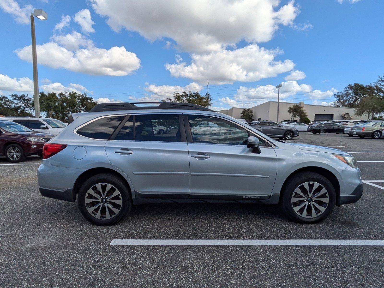 2017 Subaru Outback Vehicle Photo in Clearwater, FL 33761