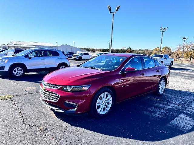 Used 2018 Chevrolet Malibu 1LT with VIN 1G1ZD5ST8JF260668 for sale in Blanchard, OK