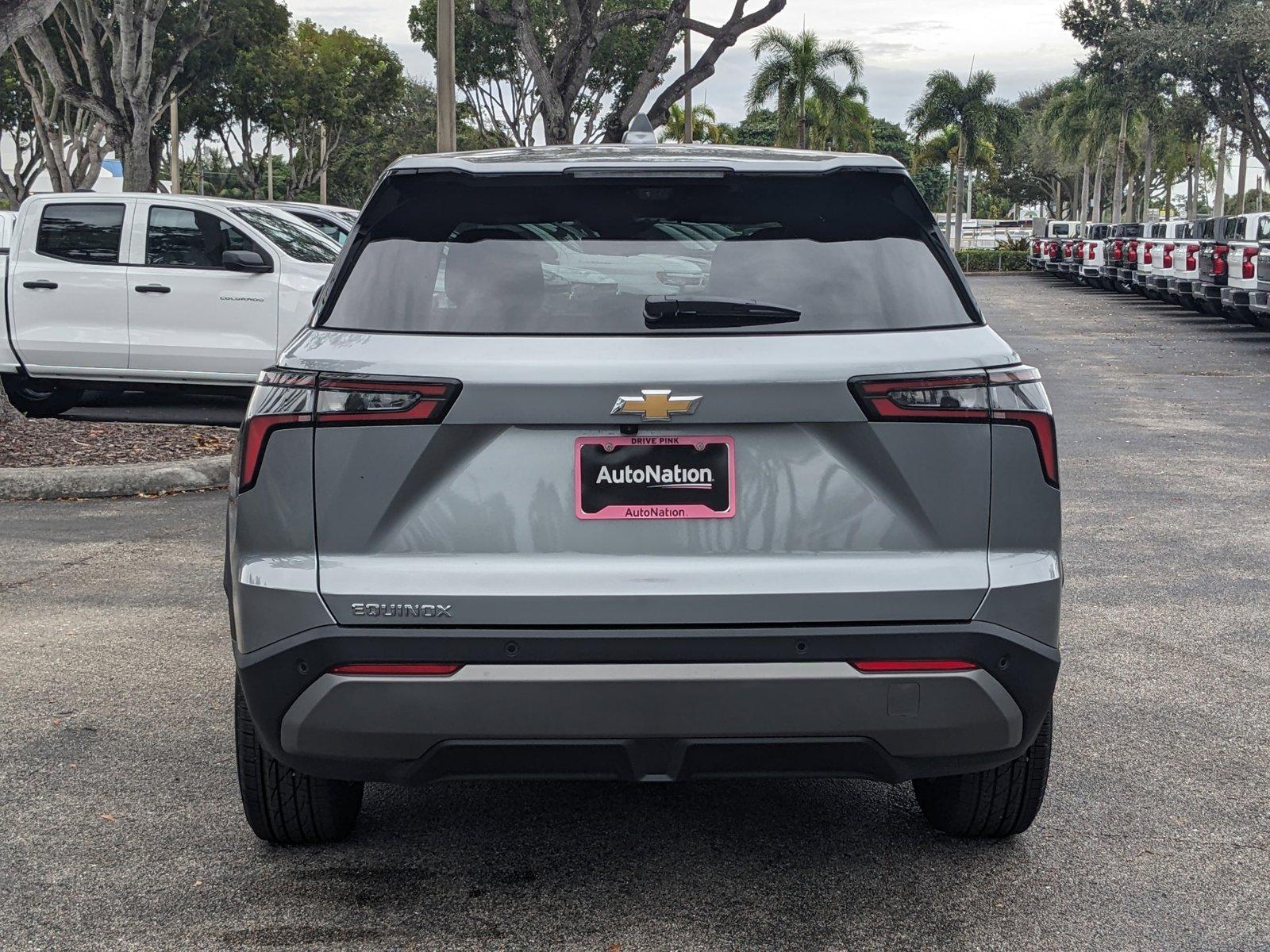 2025 Chevrolet Equinox Vehicle Photo in GREENACRES, FL 33463-3207