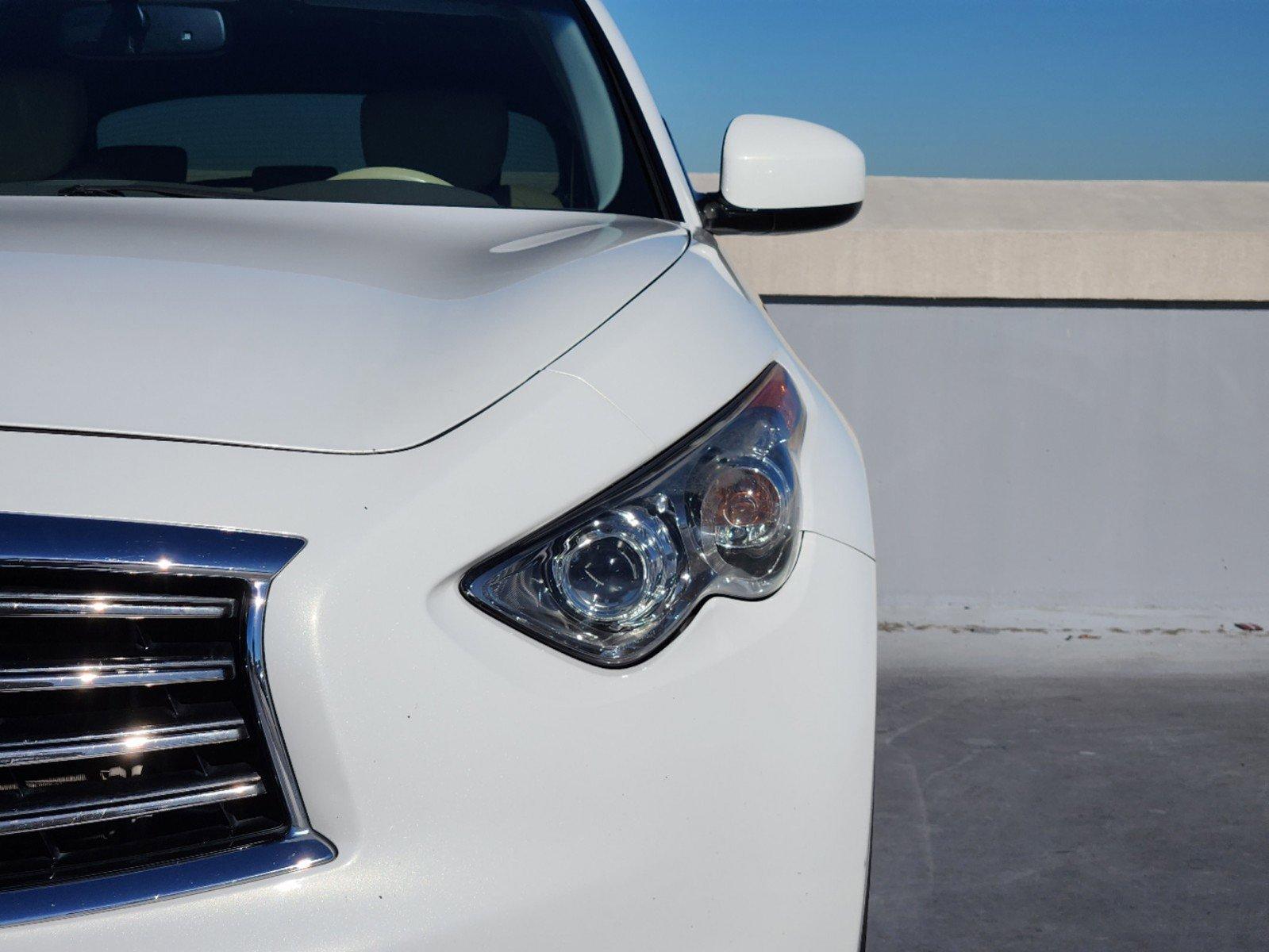 2014 INFINITI QX70 Vehicle Photo in DALLAS, TX 75209