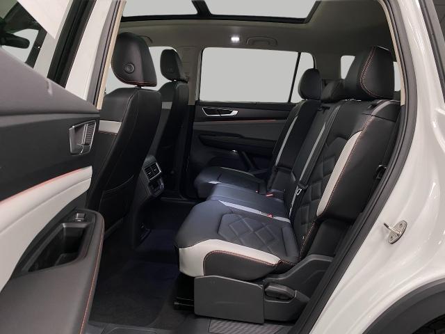 2024 Volkswagen Atlas Vehicle Photo in Appleton, WI 54913