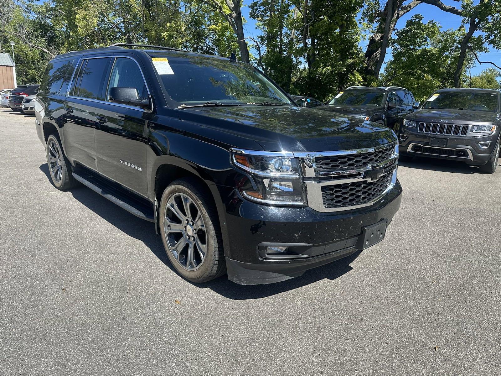 2017 Chevrolet Suburban Vehicle Photo in Marion, IA 52302