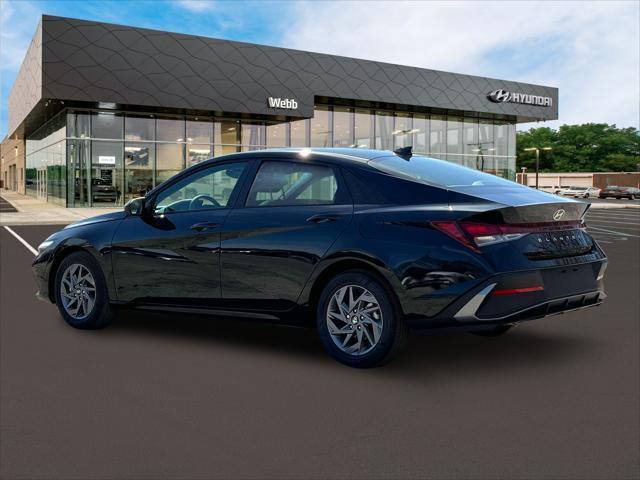 2024 Hyundai ELANTRA Vehicle Photo in Merrillville, IN 46410