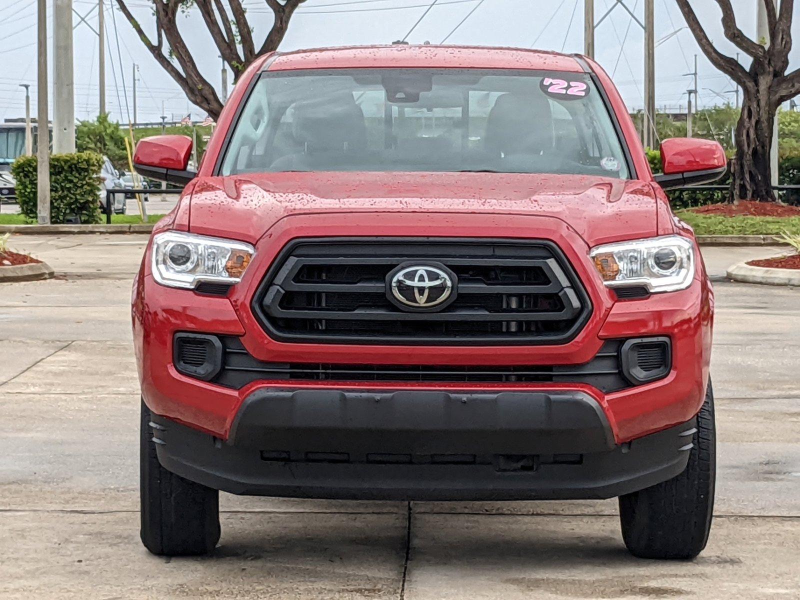 2022 Toyota Tacoma 4WD Vehicle Photo in Davie, FL 33331