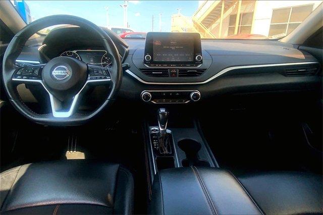 2021 Nissan Altima Vehicle Photo in TOPEKA, KS 66609-0000