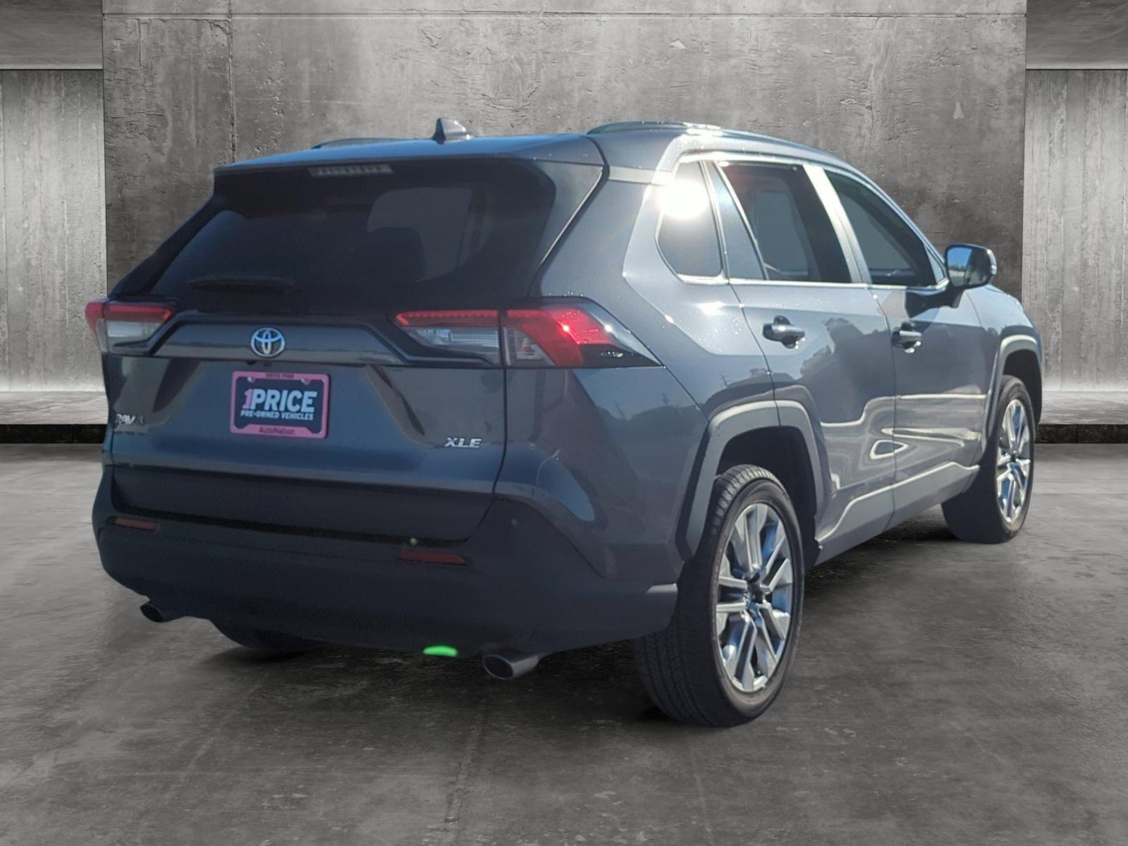 2019 Toyota RAV4 Vehicle Photo in Ft. Myers, FL 33907